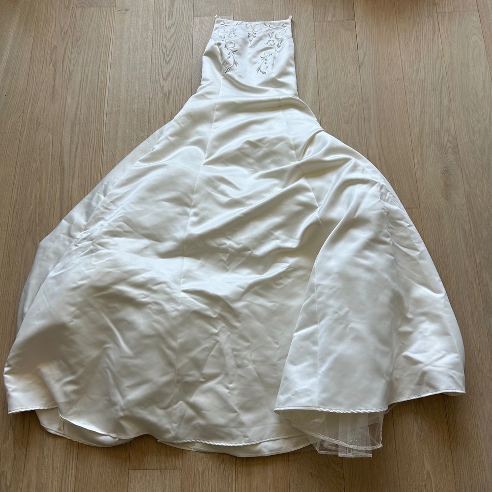 Vintage Jessica McClintock Wedding Gown Satin White Floral Embroidered Gemstone - Picture 4 of 16